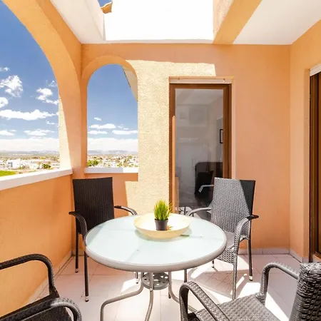 Espanatour Augusto 아파트